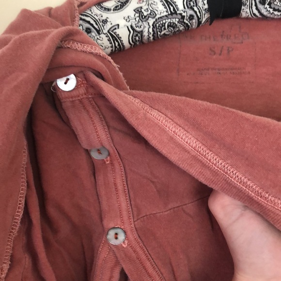 Free People Distressed Cool Sweater size Small - Picture 5 of 7